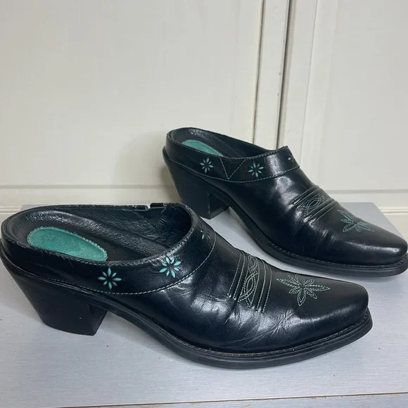 ARIAT Women’s slide Mules Black Turquoise Leather Upper SIZE 7B - Picture 2 of 11